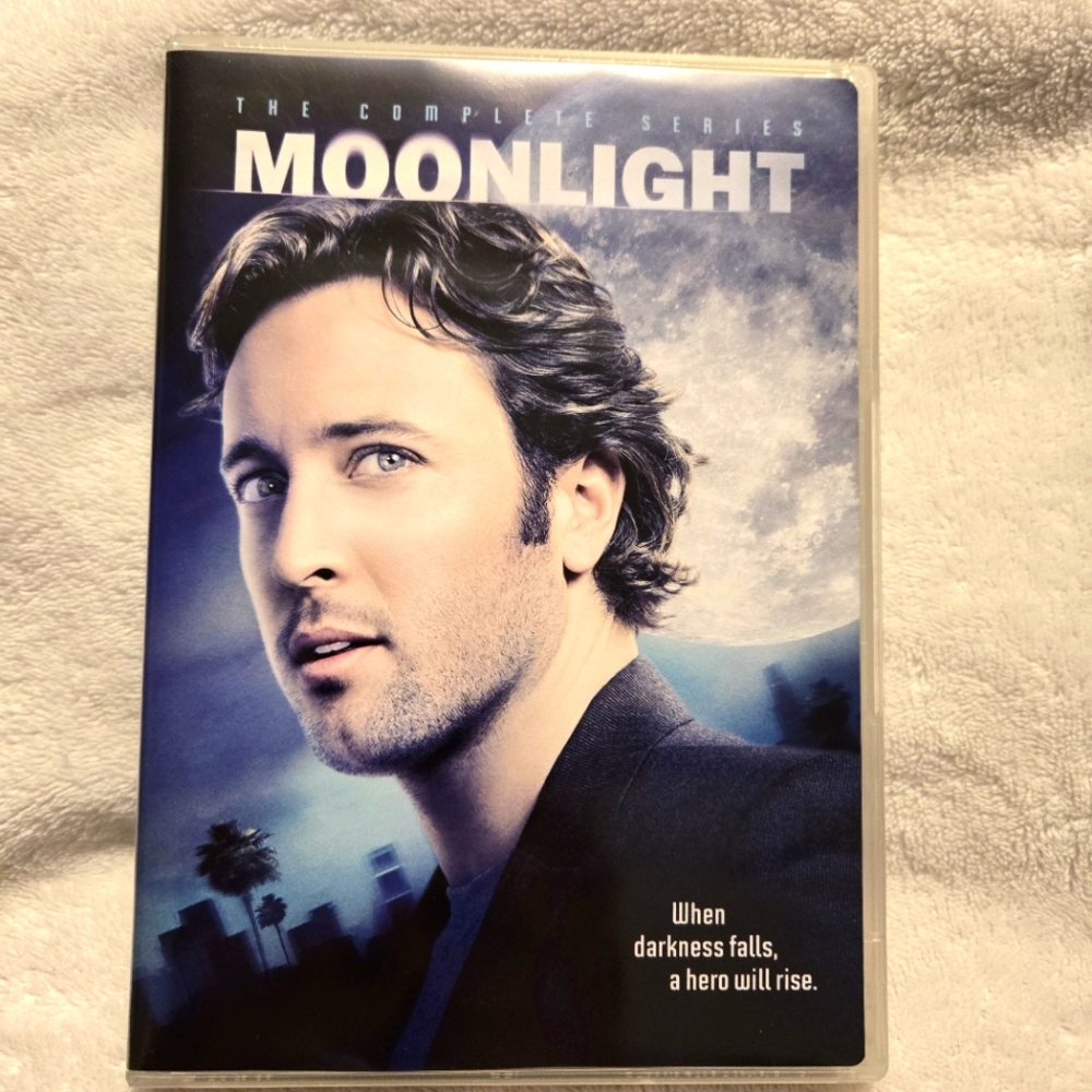 Moonlight The Series DVD Set Alex O'Laughlin Vampire TV Series 2007